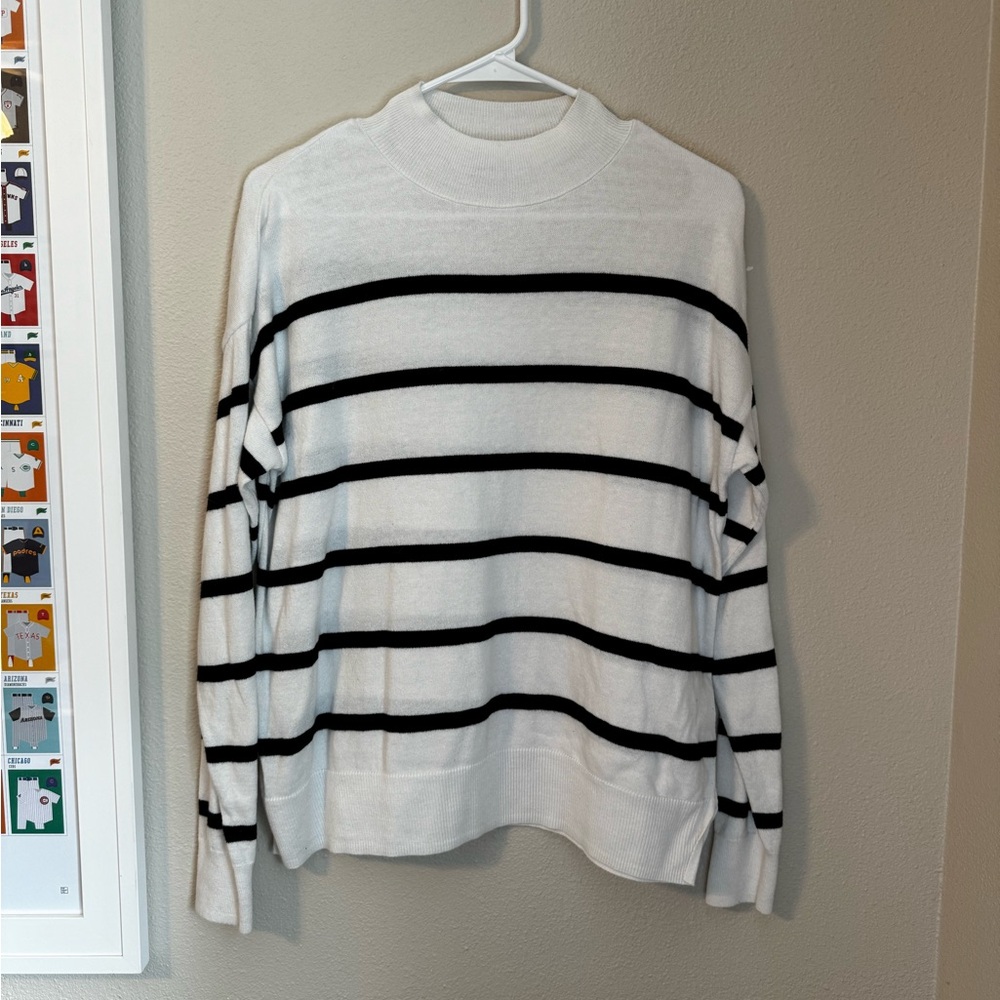 Old navy sweater